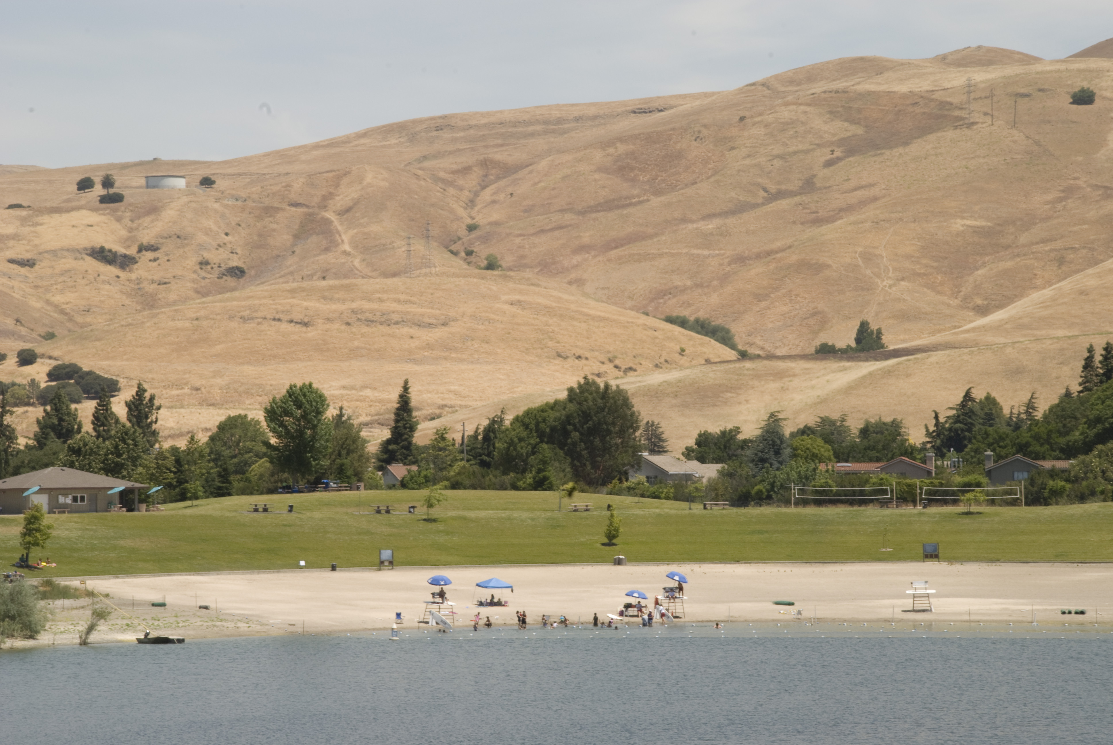 Niles Beach at Quarry Lakes | East Bay Parks 