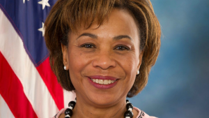 Congresista Barbara Lee