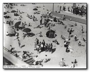 Historical photo of Neptune Beach c.1925